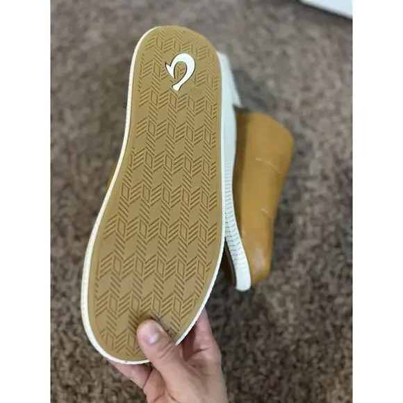 OluKai Mua ’Ili Men’s Leather Slip-On Slippers 11 Shearling Lined Tan Brown